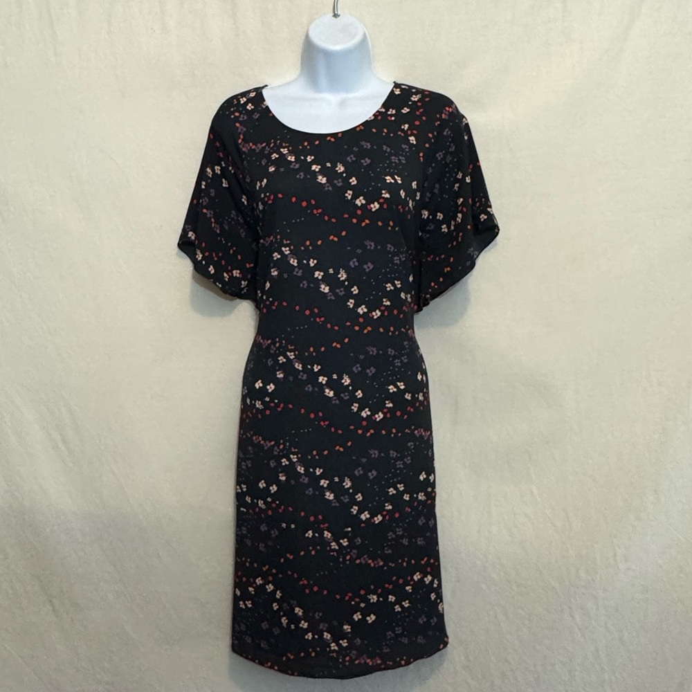 E-69 CAbi Black & Colorful Floral Short Sleeve Pullover MIDI Dress Size M